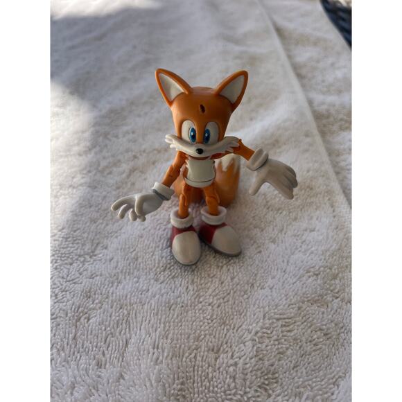 Jazwares Sonic The Hedgehog Miles "TAILS" Prower 3" Figure - Picture 1 of 3